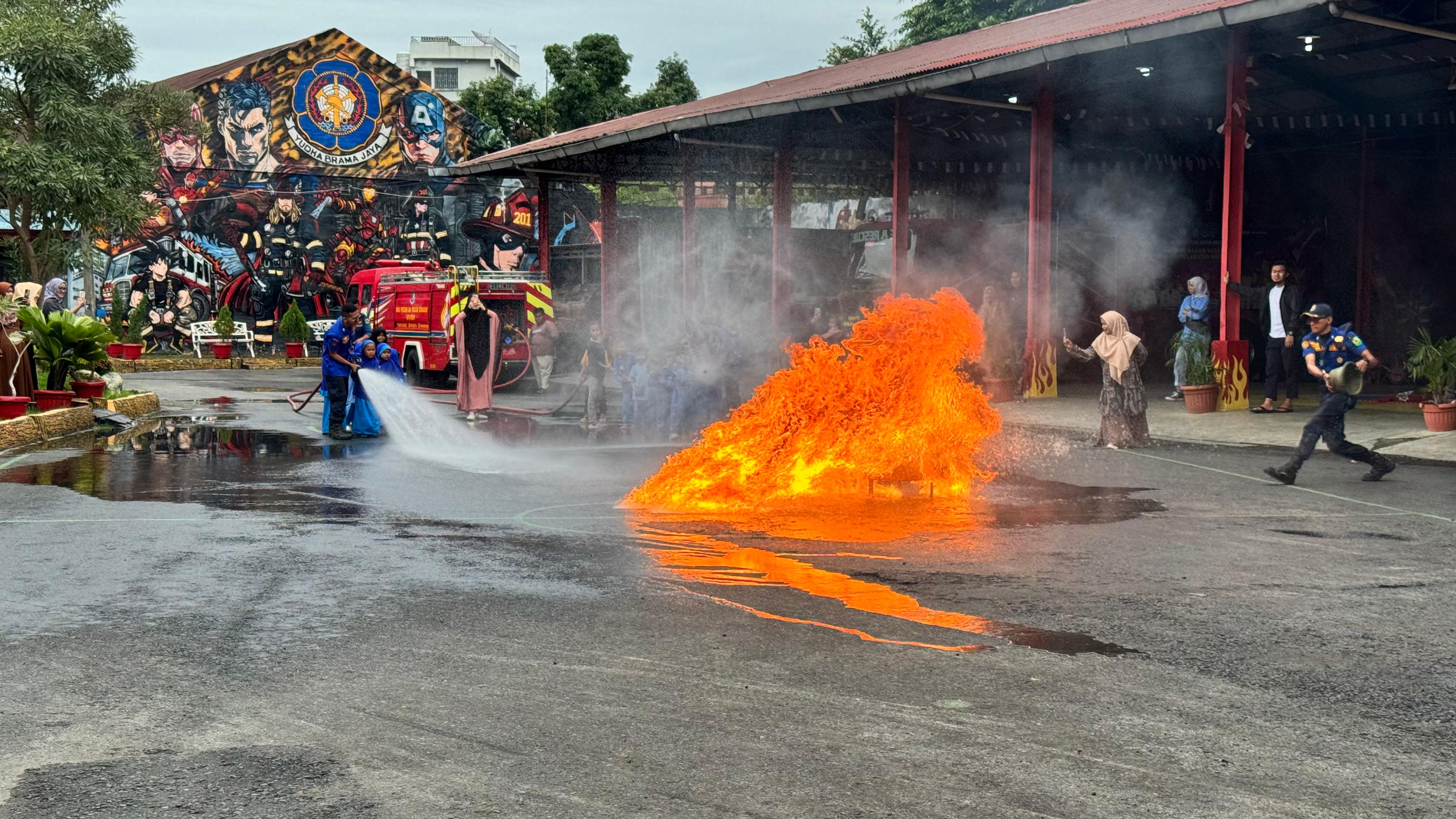 Kunjungan Edukasi dari ALMAHYRA BIL ILMI SCHOOL