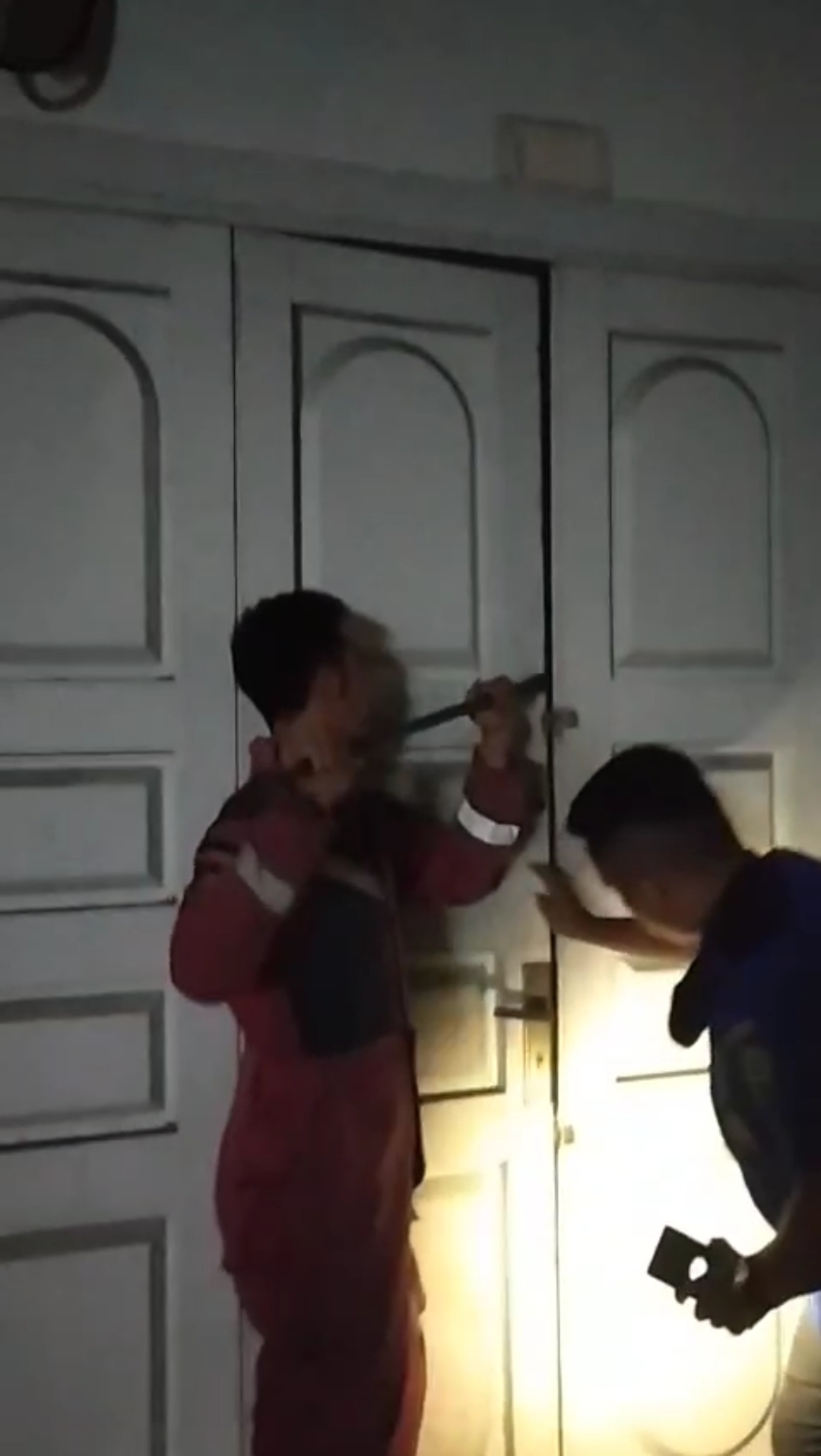 Penanganan Pintu Terkunci