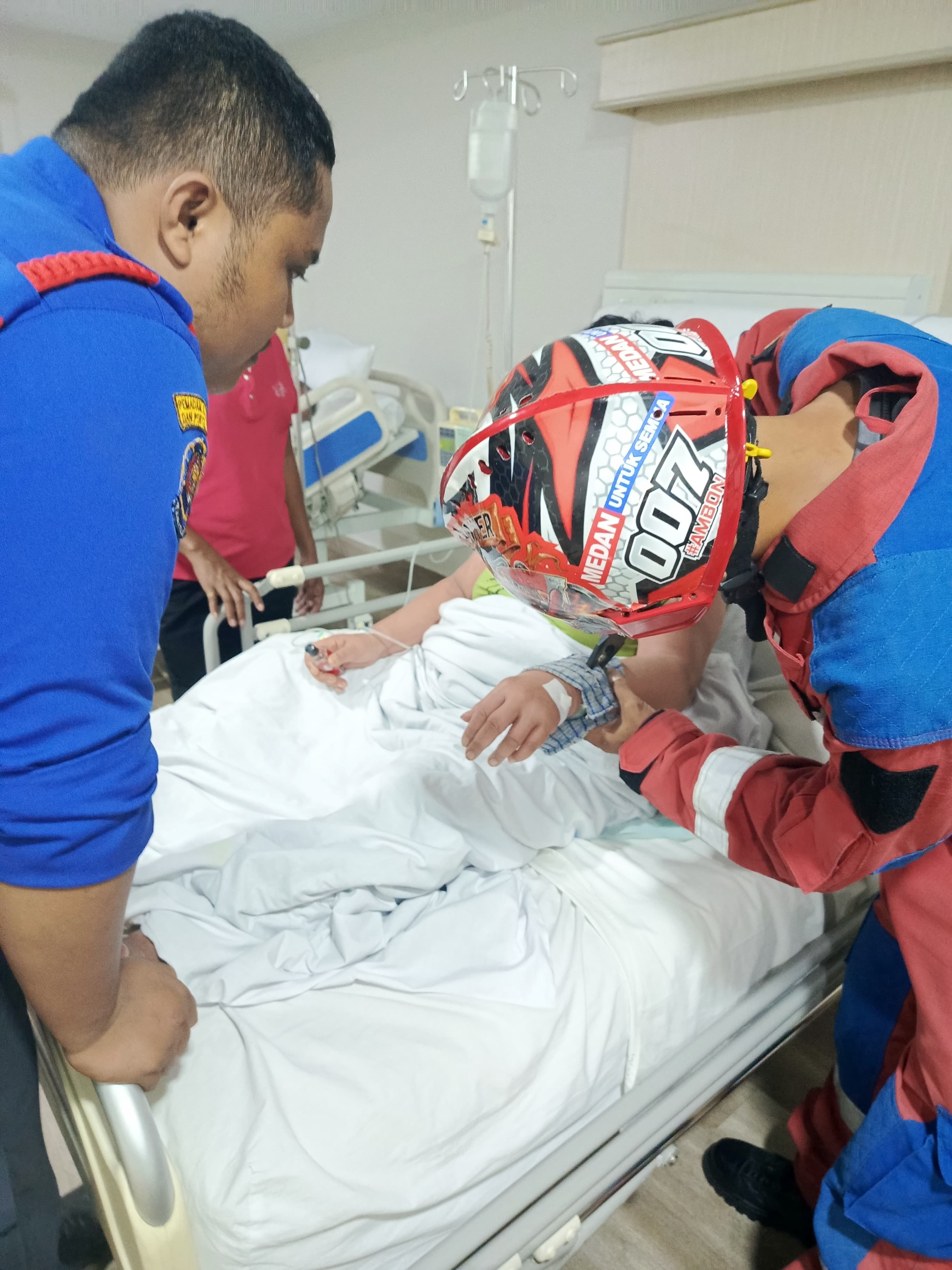 Pelepasan Gelang di Tangan Lokasi di RS Materna